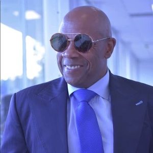 Meet your Posher, Christopher